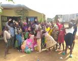 Arbre de Noel à l’orphelinat notre dame de la miséricorde (Centre-Cameroun)