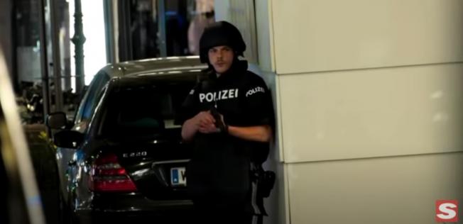Attaque terroriste près de la grande synagogue de Vienne