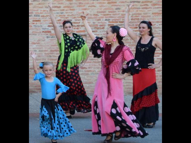 Cours de danse Flamenco et Sévillanes à Saverdun Saison 2016-2017