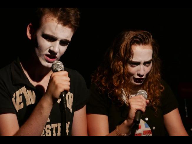 CLAIR-OBSCUR : comédie tragico-burlesque musicale en un acte d'Israël HOROVITZ