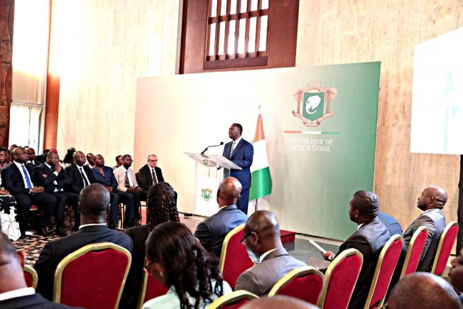 COTE D'IVOIRE:Vœux de Nouvel an à la presse et aux médias : Alassane Ouattara appelle les acteurs à plus de professionnalisme