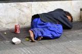 REAGISSONS VITES ONT NE PEUT FAIRES SEMBLANTS DE NE PAS LES VOIRS ILS EXISTENT AIDONS LES VITES TOUS CES GENTS SANS ABRIS ET CES FAMILLES ENFANTS RESTER DANS LEURS DESESPOIRS DE FRANCE AIDONS LES VITES ET REDONNONS LEURS ESPOIRS ET DIGNITERS