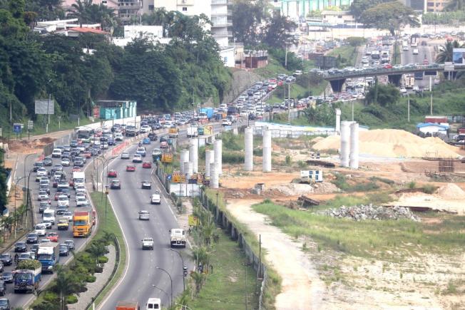 COTE D IVOIRE: Mobilité urbaine dans le Grand Abidjan (1ère Partie) : Des projets structurants pour fluidifier la circulation