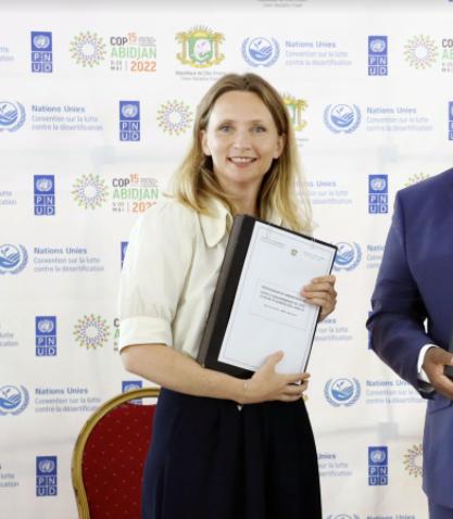 Mise en œuvre de L'Initiative d'Abidjan : la Côte d'Ivoire signe un mémorandum d'entente avec GENESIS pour la certification des projets destinés à la restauration des sols