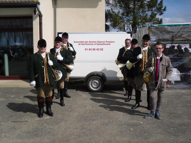 vide grenier organisé par l'association des anciens sapeurs pompiers du sud essonne